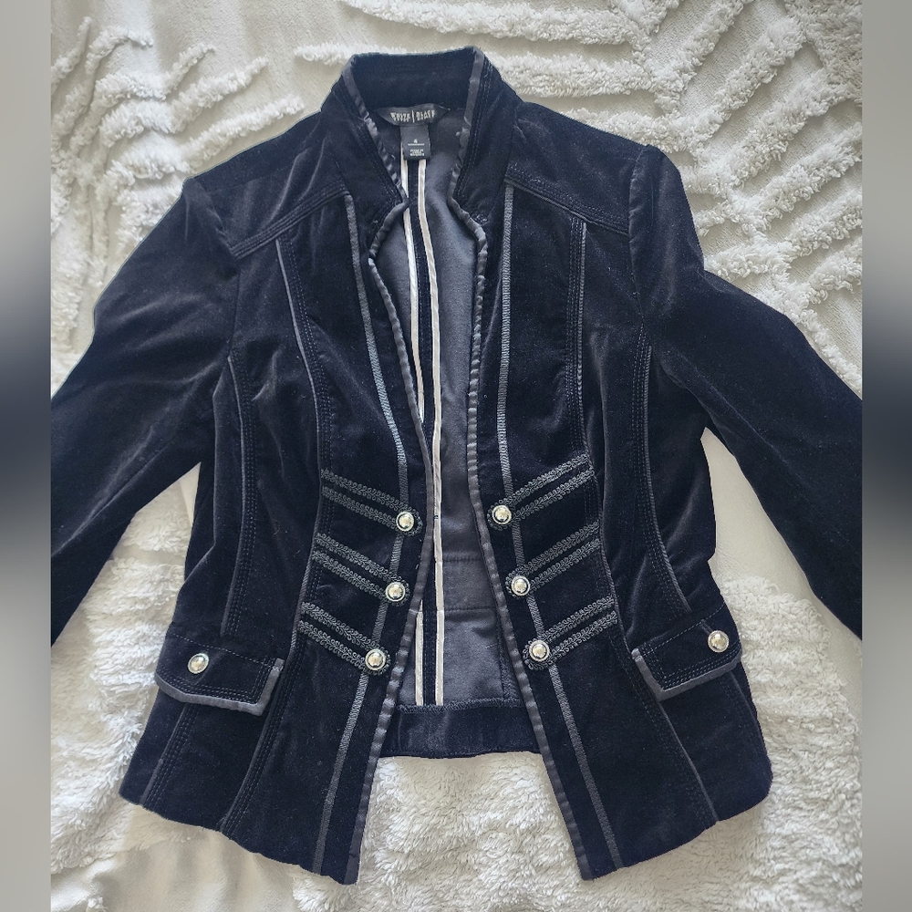 White House Black Market velvetly blazer size 4